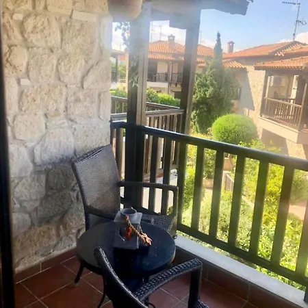 Stone Al Holiday home *