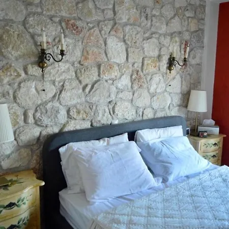 Casa de Férias Stone Al Áfitos
